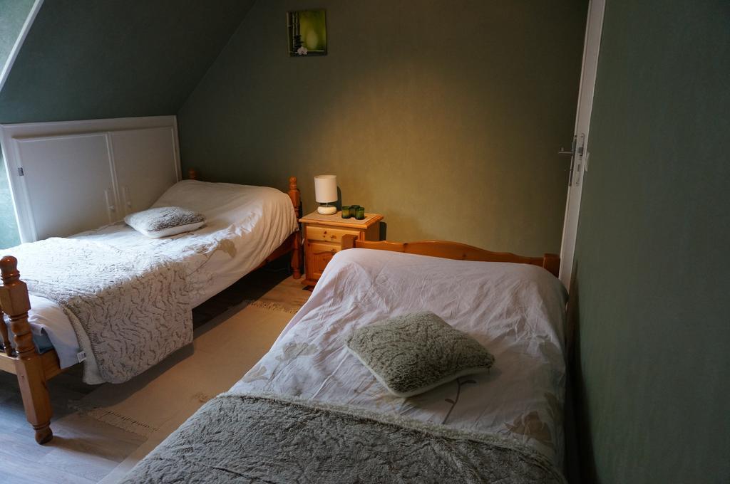 Le Petit Chaton Parigné-lʼÉvêque Zimmer foto